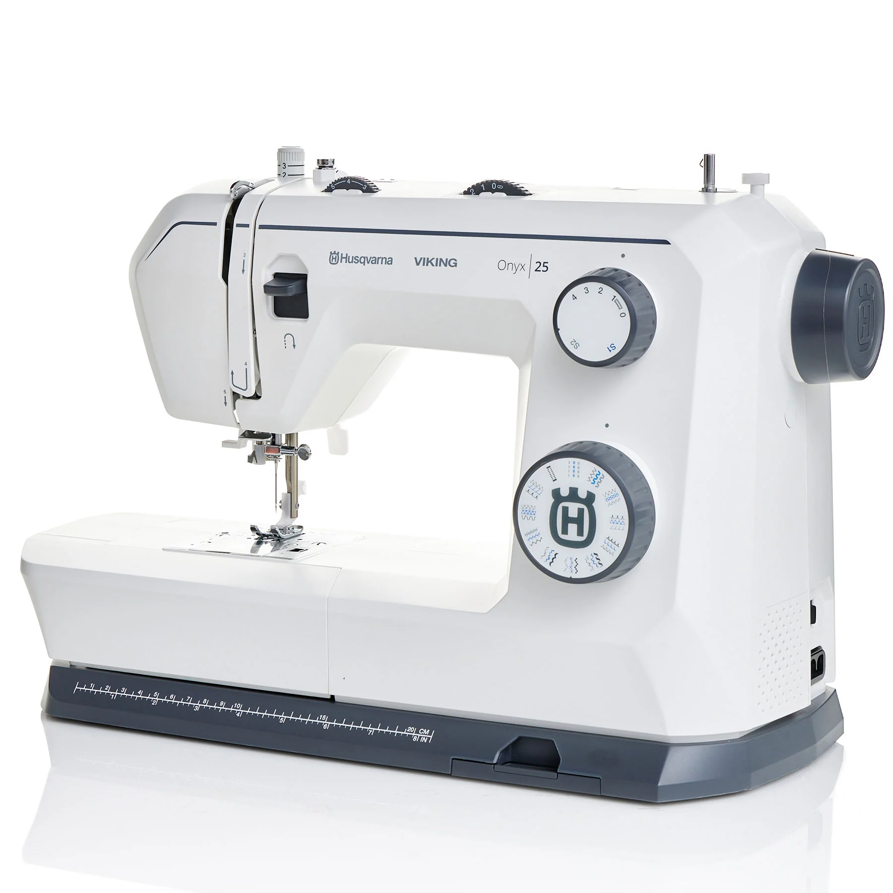 HUSQVARNA® VIKING® ONYX™ 25 Sewing Machine - Image 9