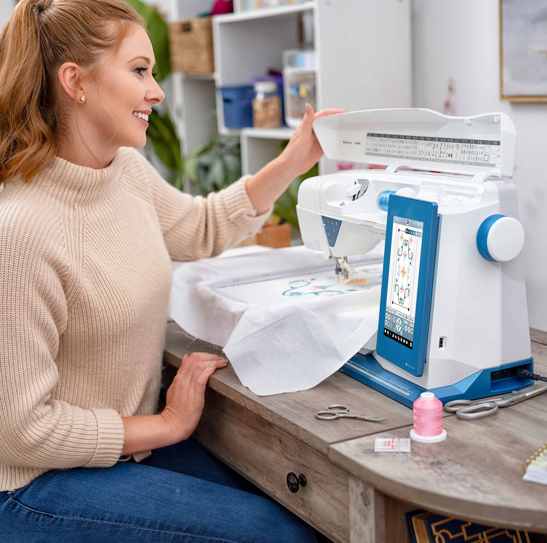 HUSQVARNA® VIKING® Refurbished DESIGNER SAPPHIRE™ 85 Sewing & Embroidery Machine - Image 6