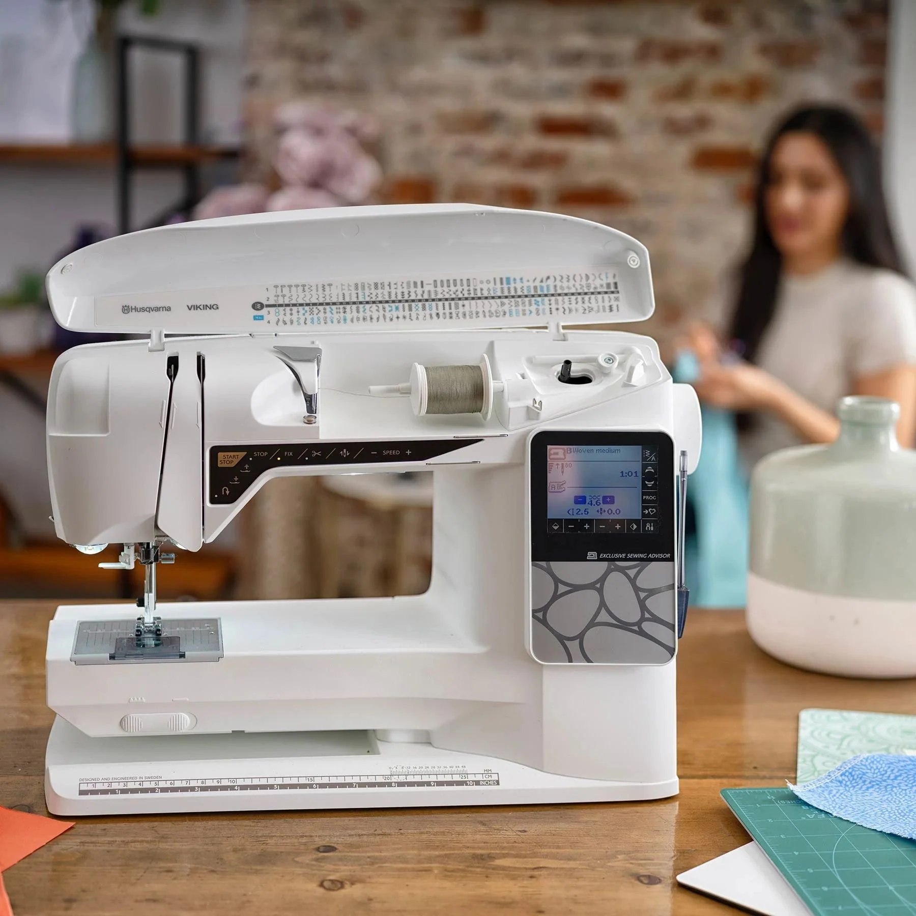 HUSQVARNA® VIKING® OPAL™ 690Q Sewing Machine Quilting Bundle - Image 8
