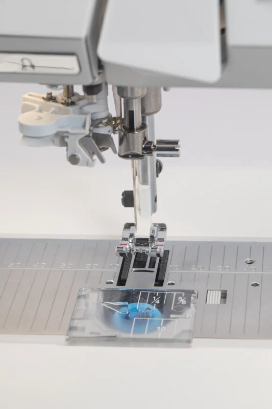 HUSQVARNA® VIKING® Refurbished EPIC™ 980Q Sewing Machine - Image 7