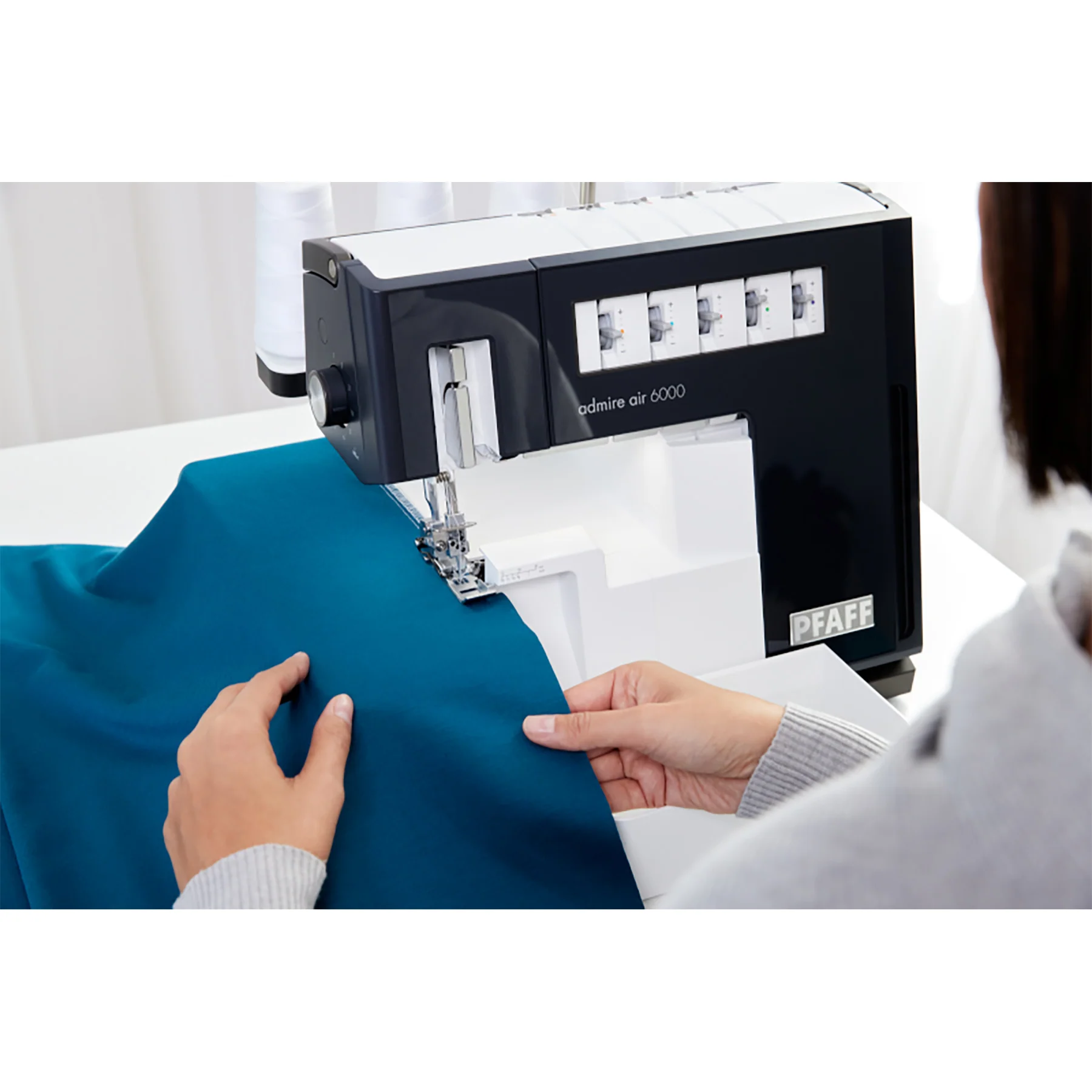 PFAFF® admire™ air 6000 Black Coverlock Machine - Image 6