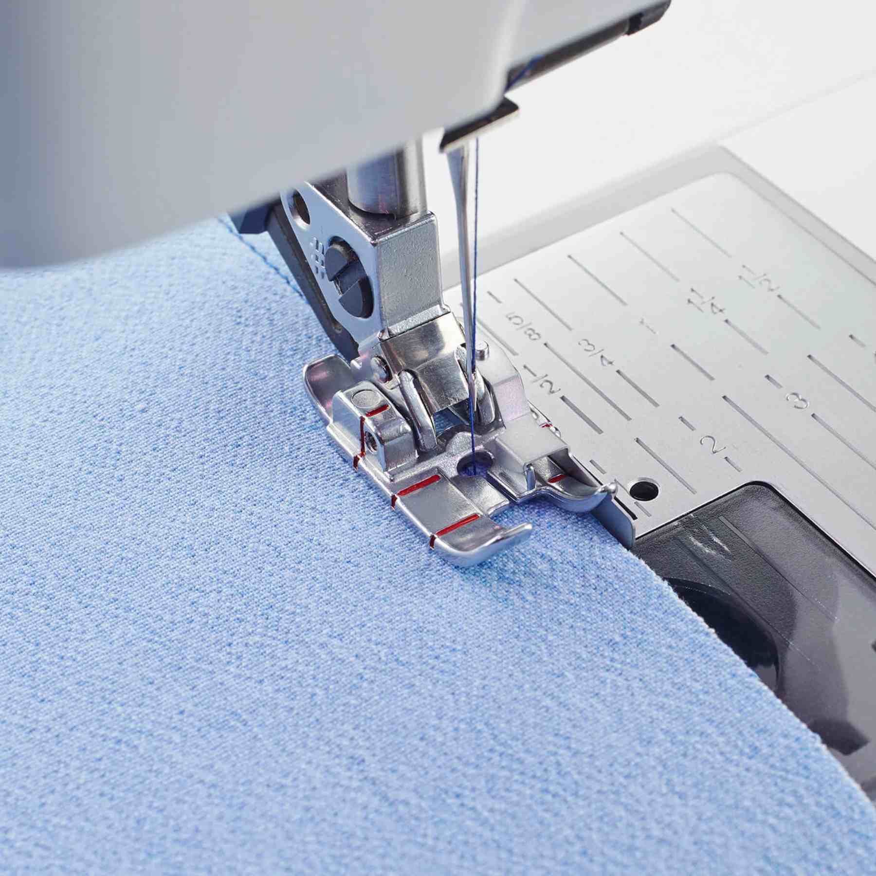 PFAFF® Perfect 1/4 inch Foot with Guide for IDT System