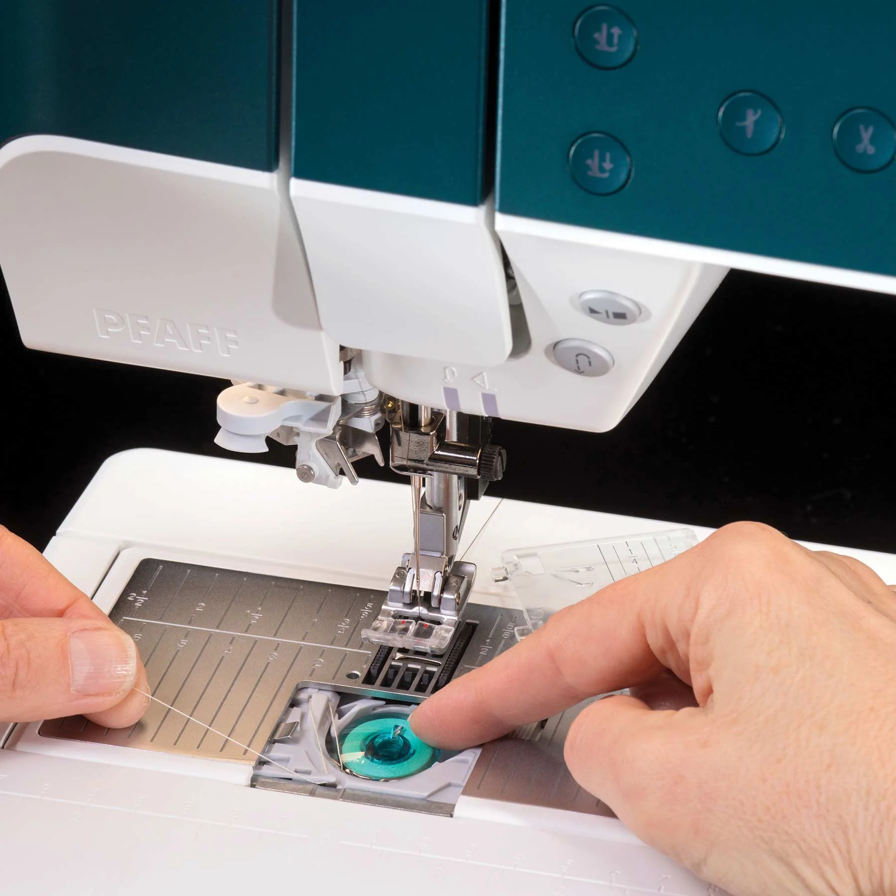 PFAFF® performance icon™ Sewing Machine - Image 12