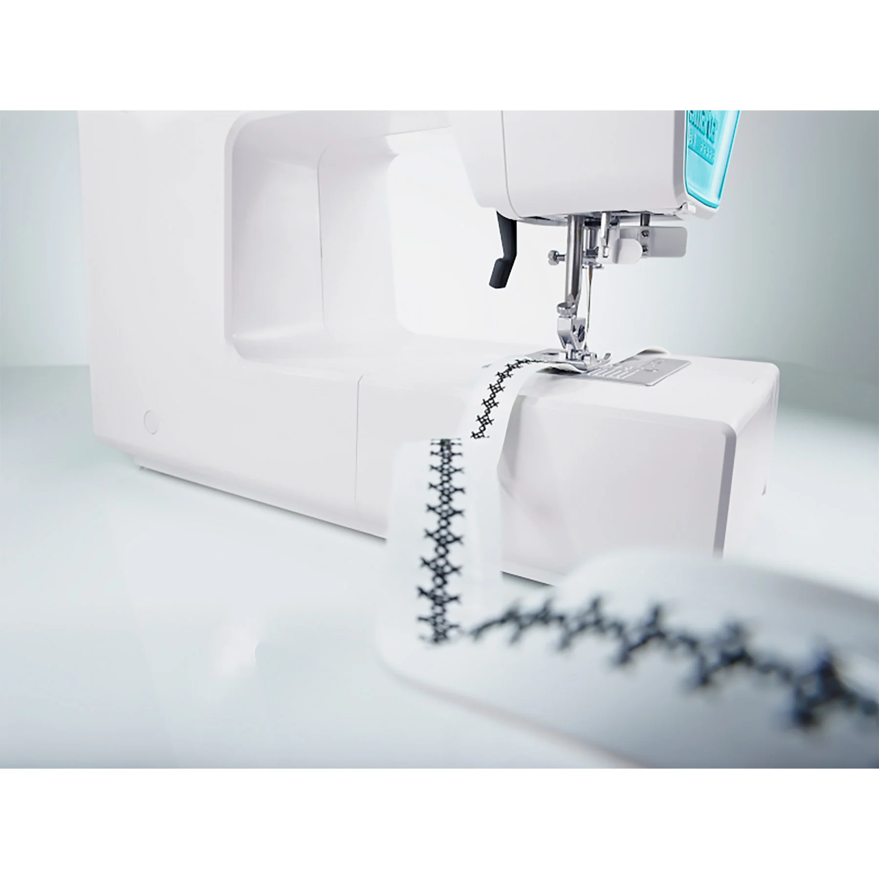 SMARTER BY PFAFF™ 260c Sewing Machine - Image 8