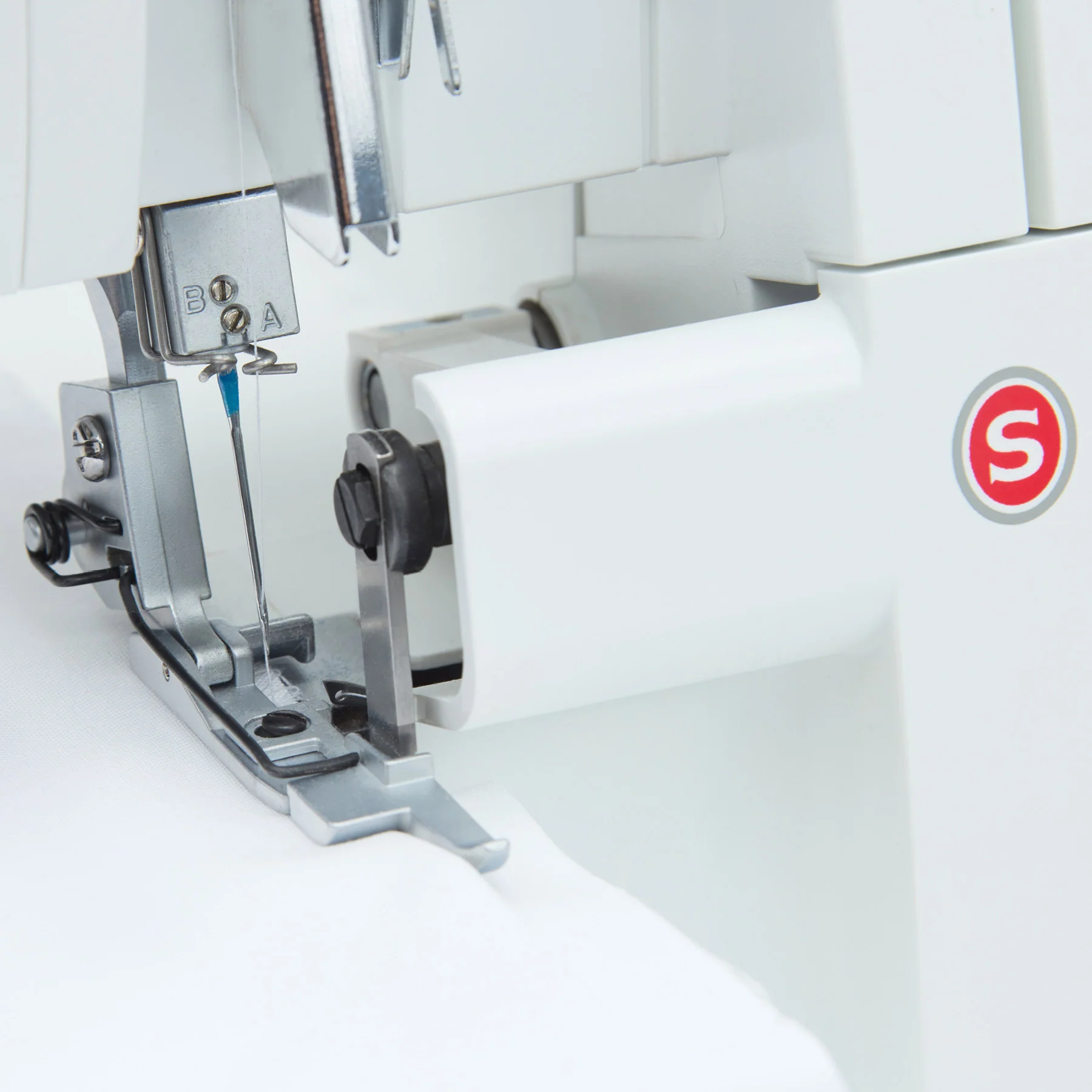 SINGERĀ® Blind HemĀ Presser Foot for Sergers