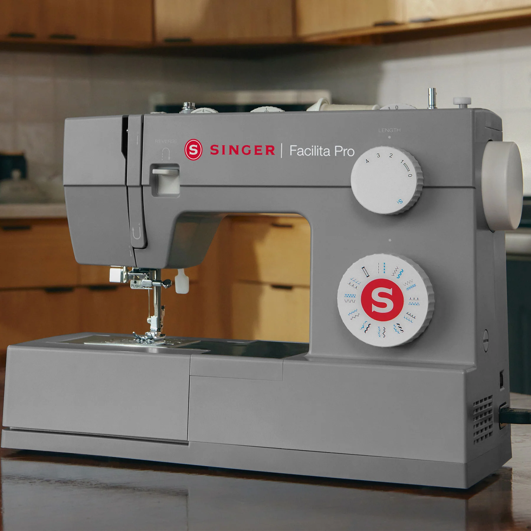 SINGERĀ® Facilita Pro 4423 Sewing Machine - Image 2