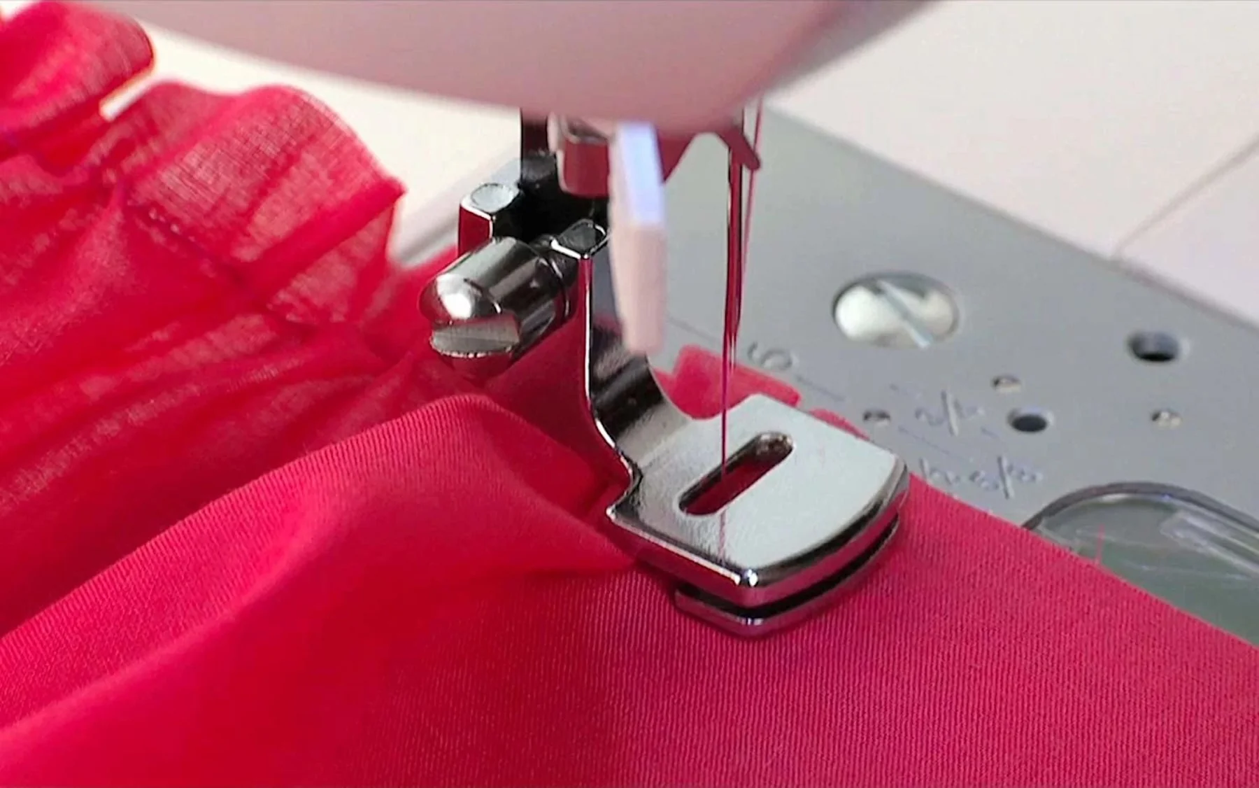 SINGERĀ® Gathering Presser Foot - Image 3
