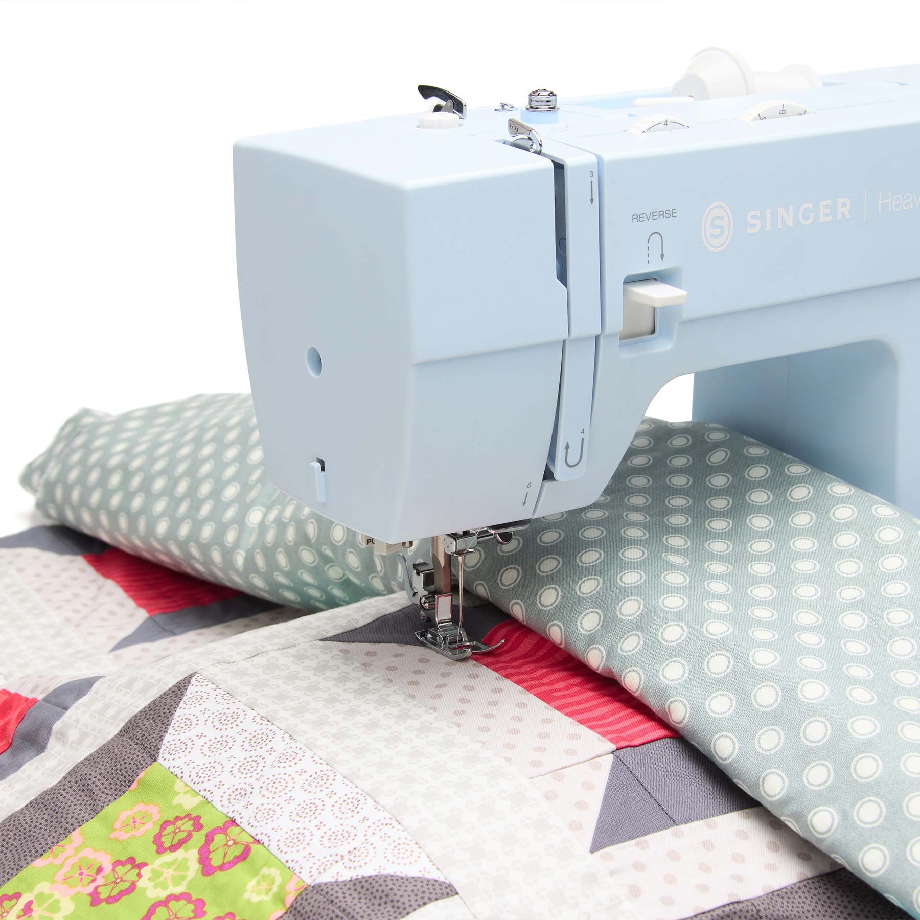 SINGER® Heavy Duty 4423 Meltwater Blue Sewing Machine & Hard Case Bundle - Image 11