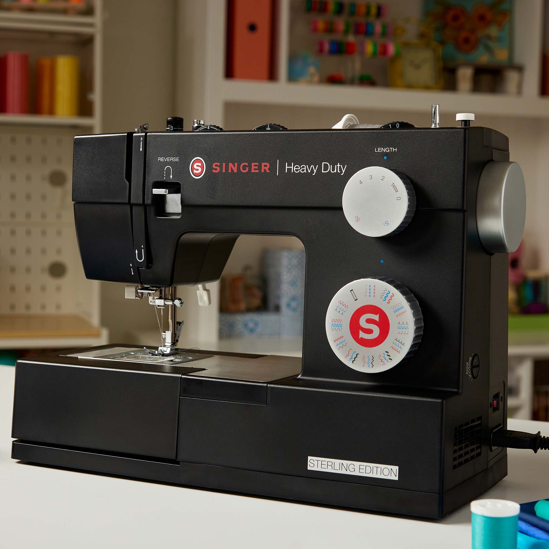 SINGERĀ® Heavy Duty 4432 Sterling Sewing Machine - Image 2