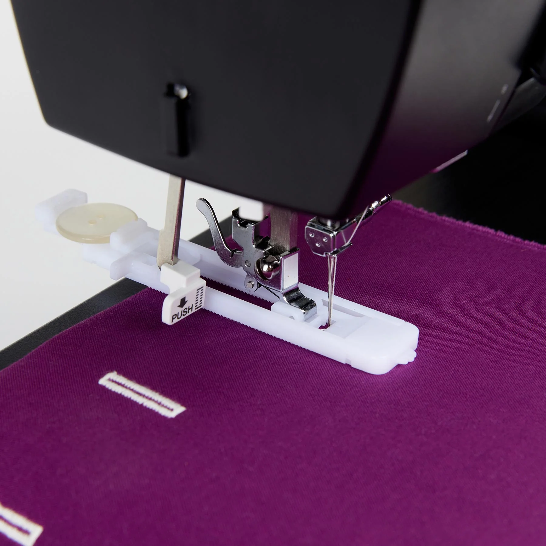 SINGERĀ® Heavy Duty 4432 Sterling Sewing Machine - Image 6