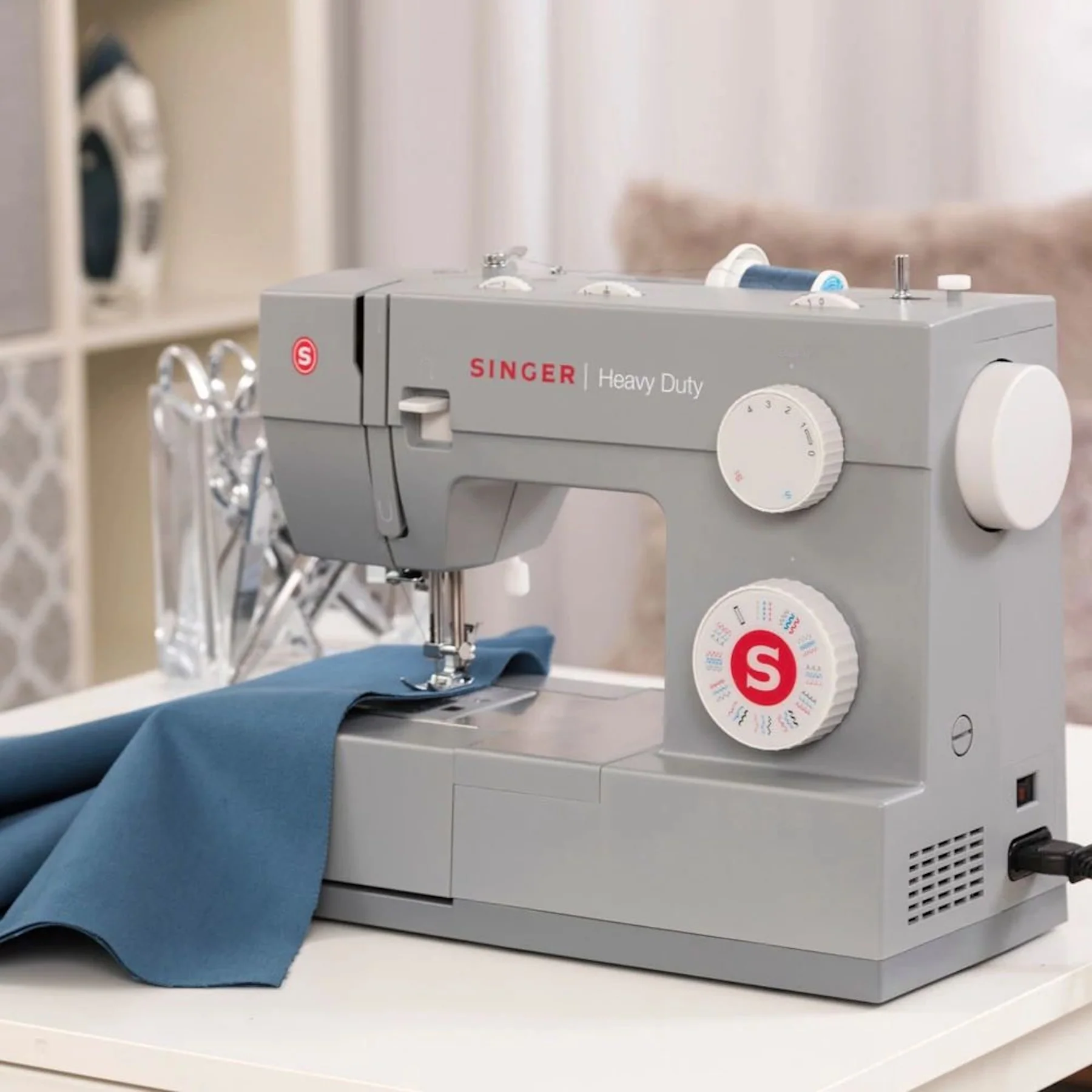 SINGER® Heavy Duty Bundle - Image 2
