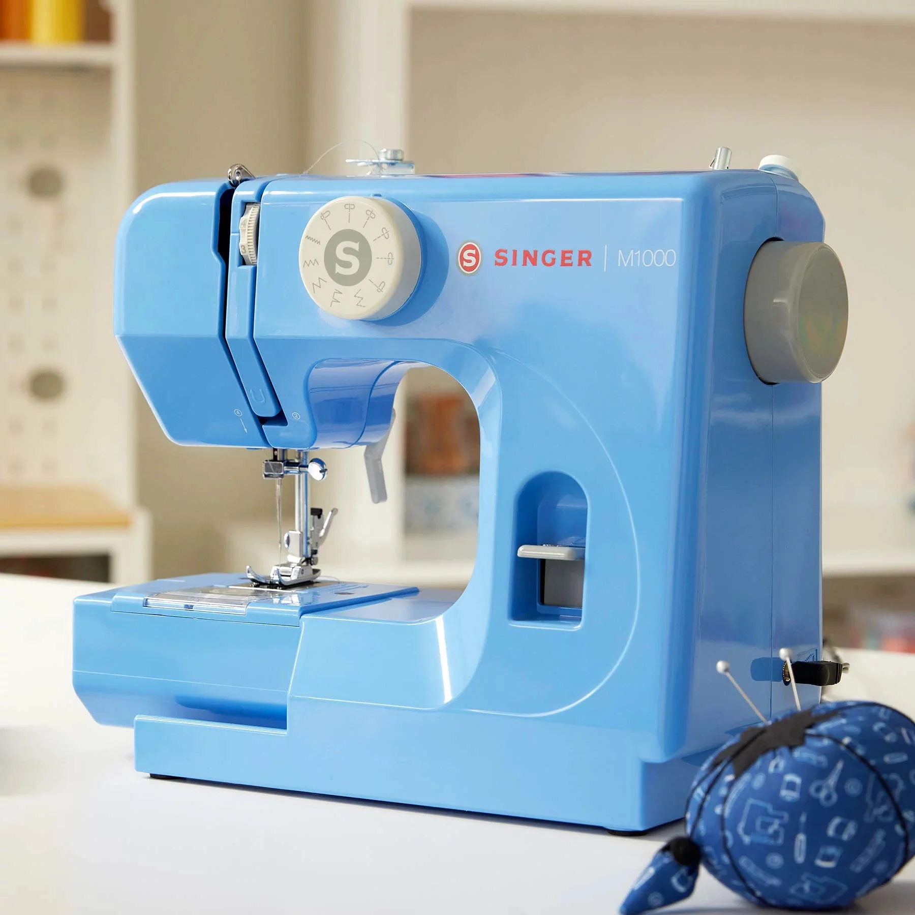 SINGERĀ® M1000 Blue Mending Machine - Image 6