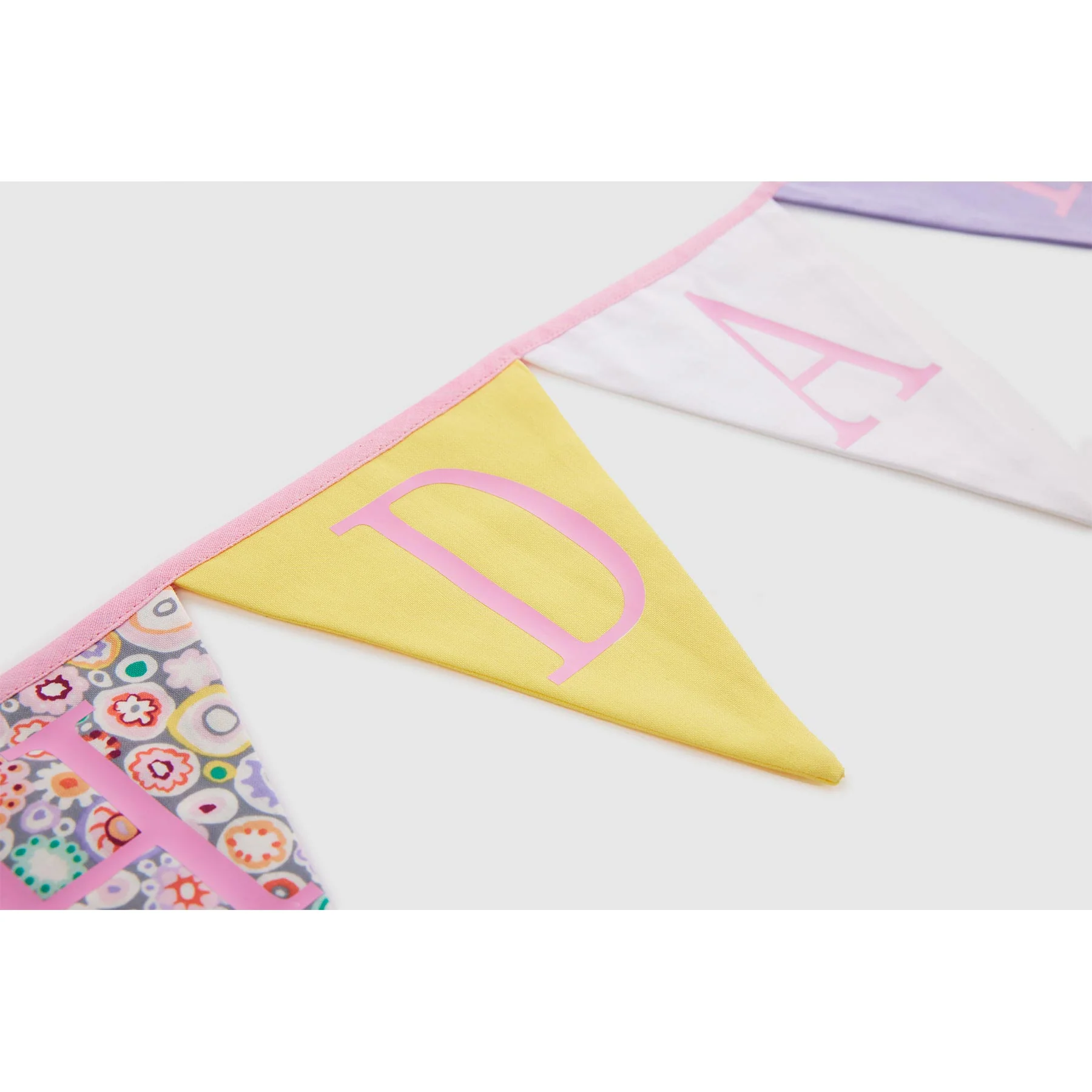 SINGER® MOMENTO™ Heat Transfer Vinyl Multi Pack, Pastel - Image 4