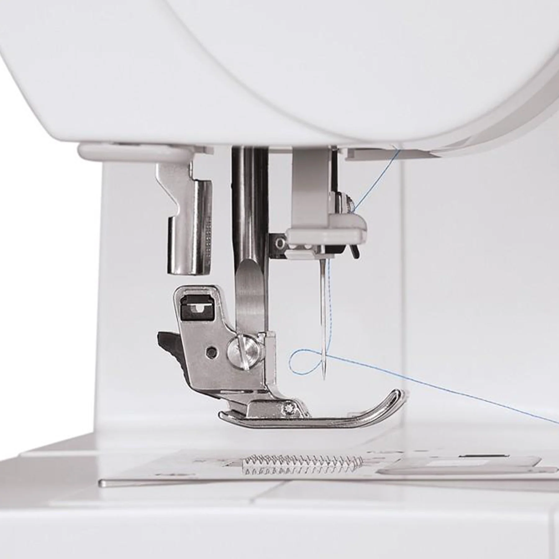 SINGER® Quantum Stylist 9985 Sewing Machine - Image 6