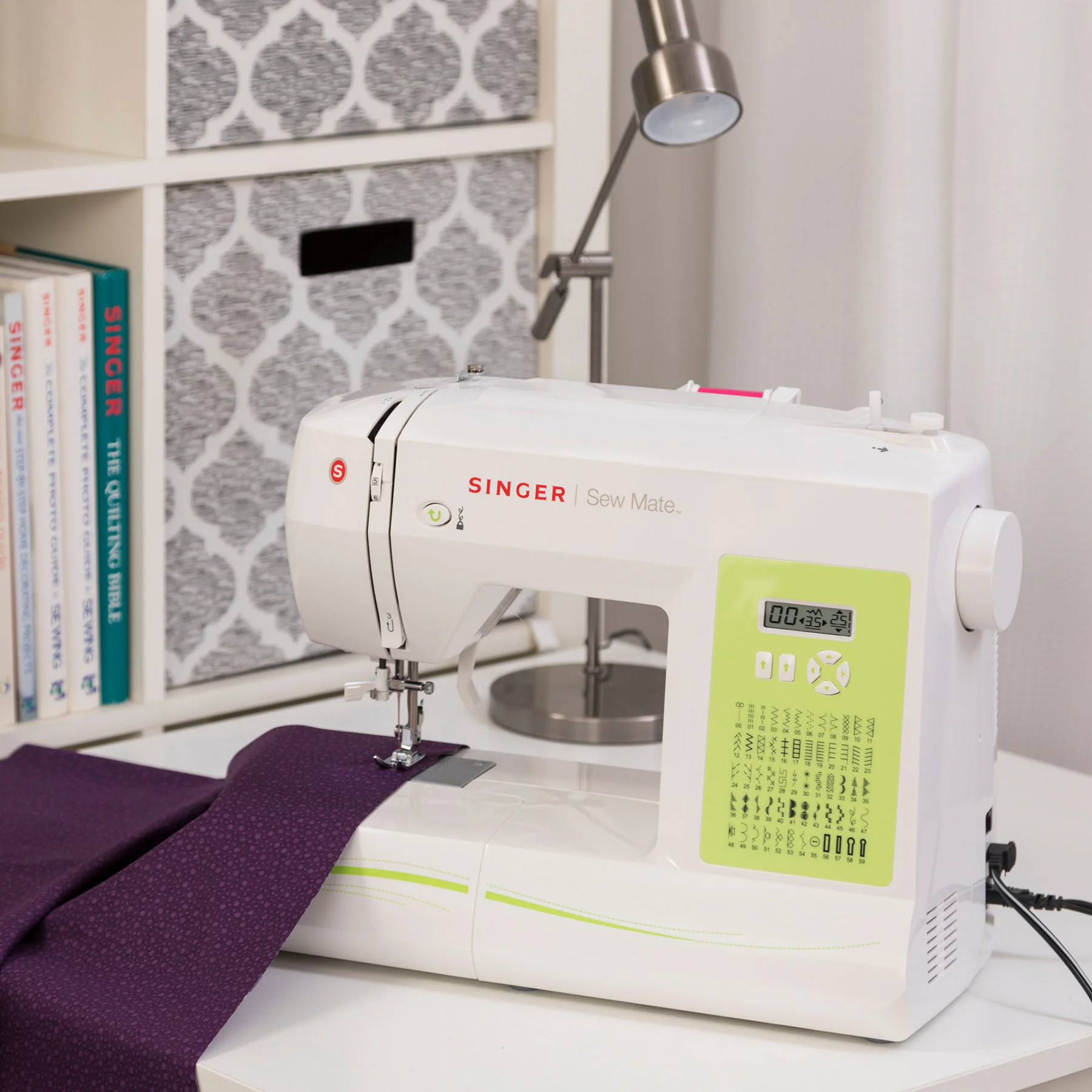 SINGER® Sew Mate 5400 Sewing Machine - Image 2