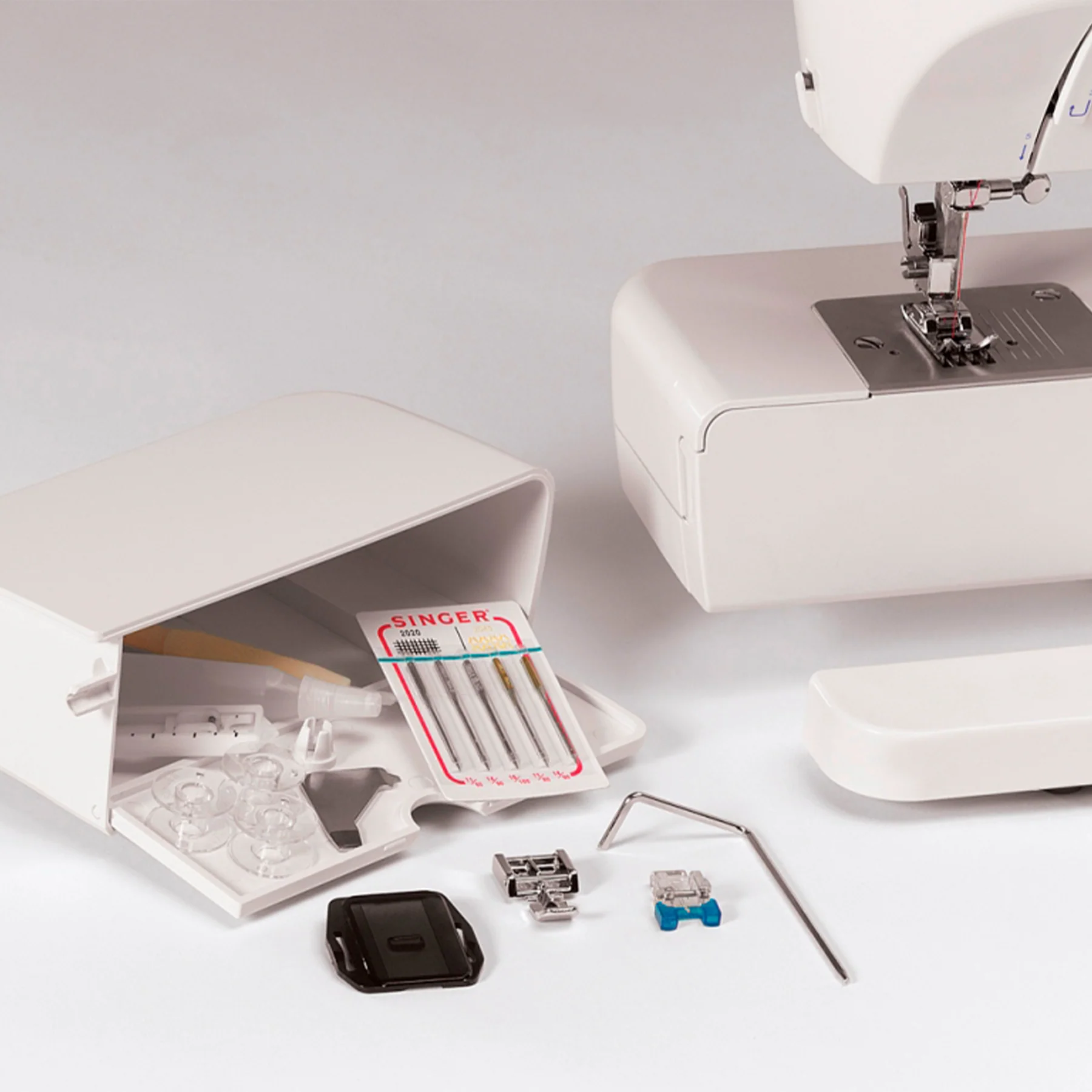 SINGERĀ® Tradition 2259 Sewing Machine - Image 8