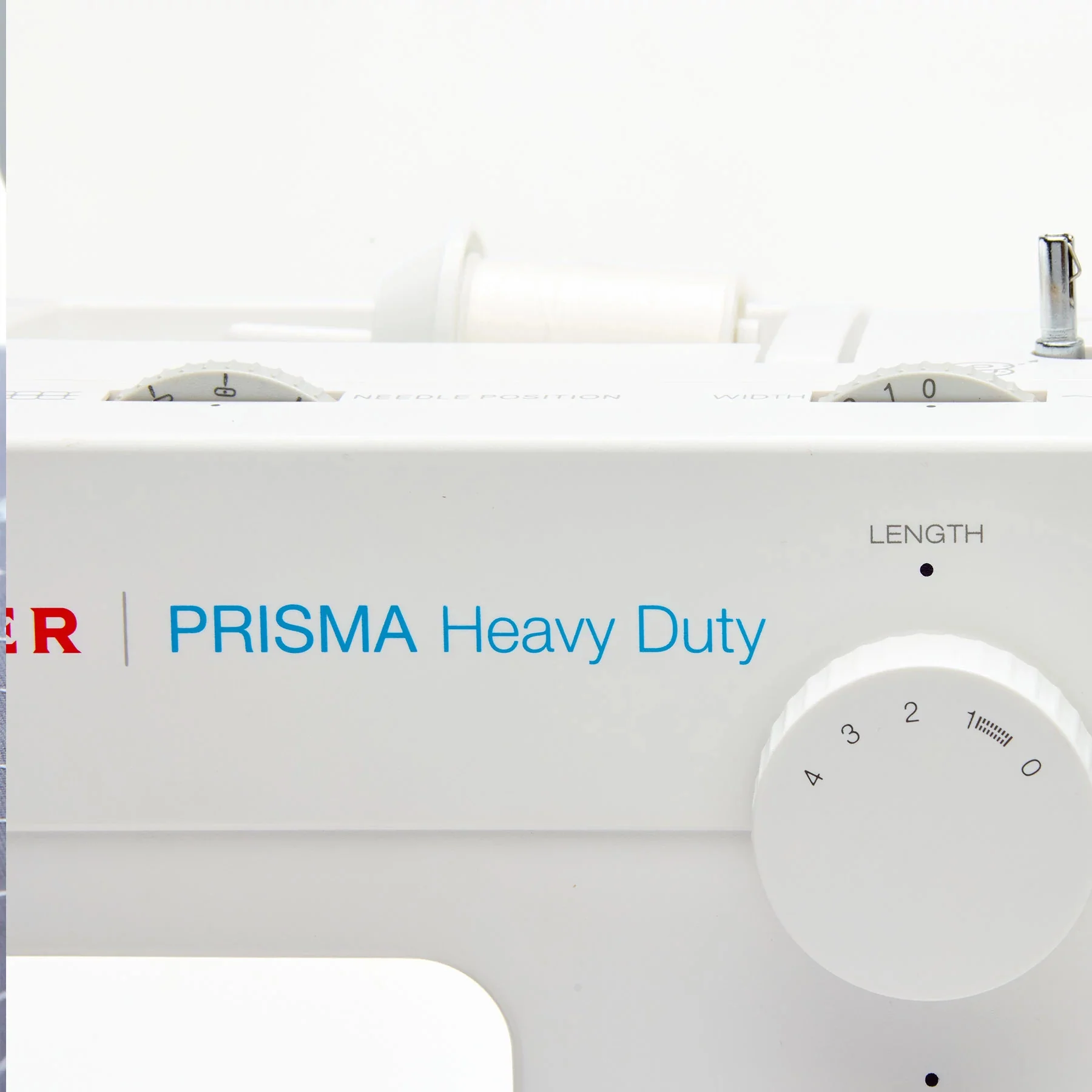 The SINGERĀ® Portable & Stylish Sewing Bundle - Image 5