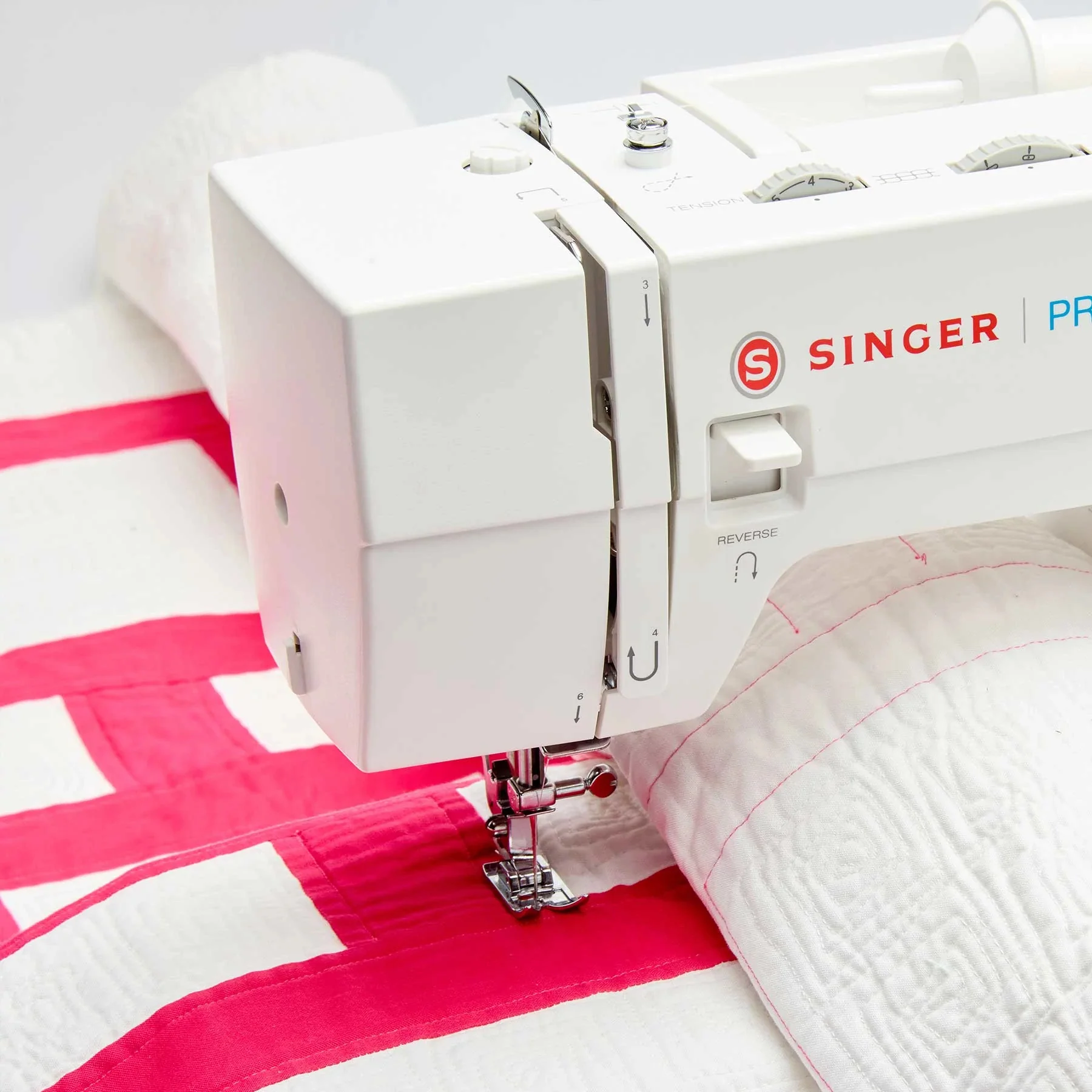 The SINGERĀ® Portable & Stylish Sewing Bundle - Image 6